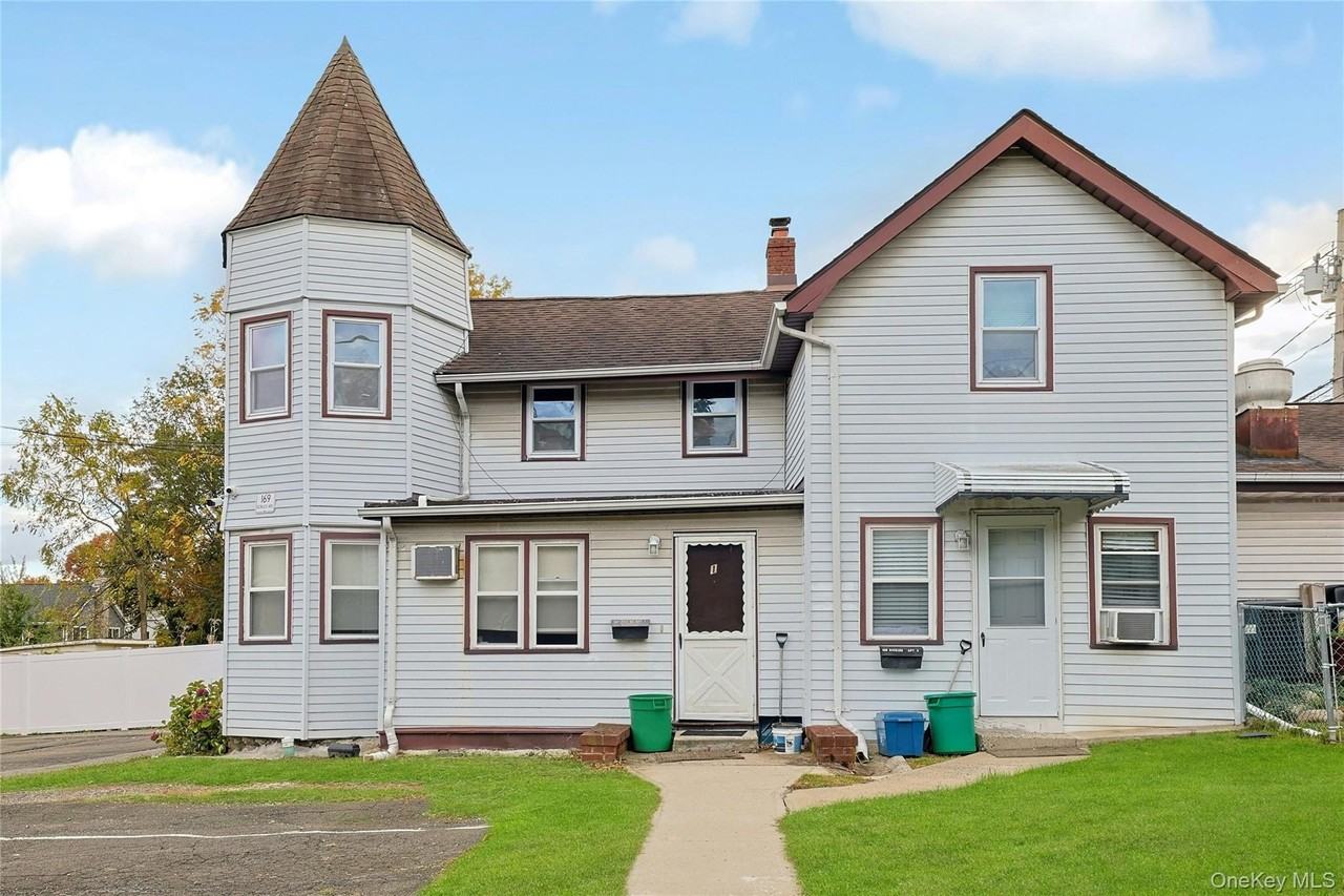 169 Sickles Ave - Photo 4 of 20