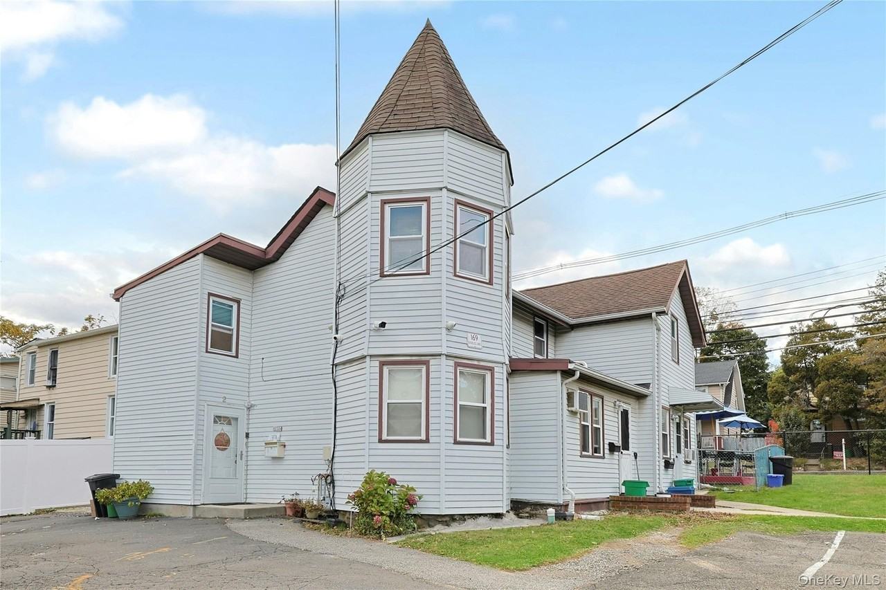169 Sickles Ave - Photo 5 of 20