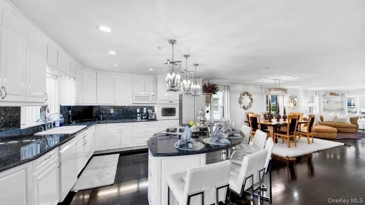 27 Woodside Ave #A - Photo 7 of 16