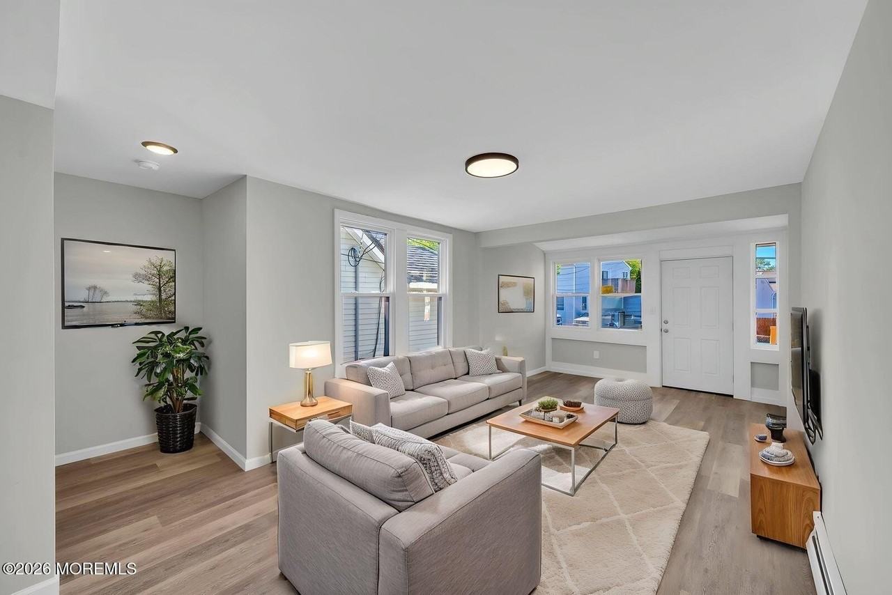 3 Monmouth Ave - Photo 3 of 32