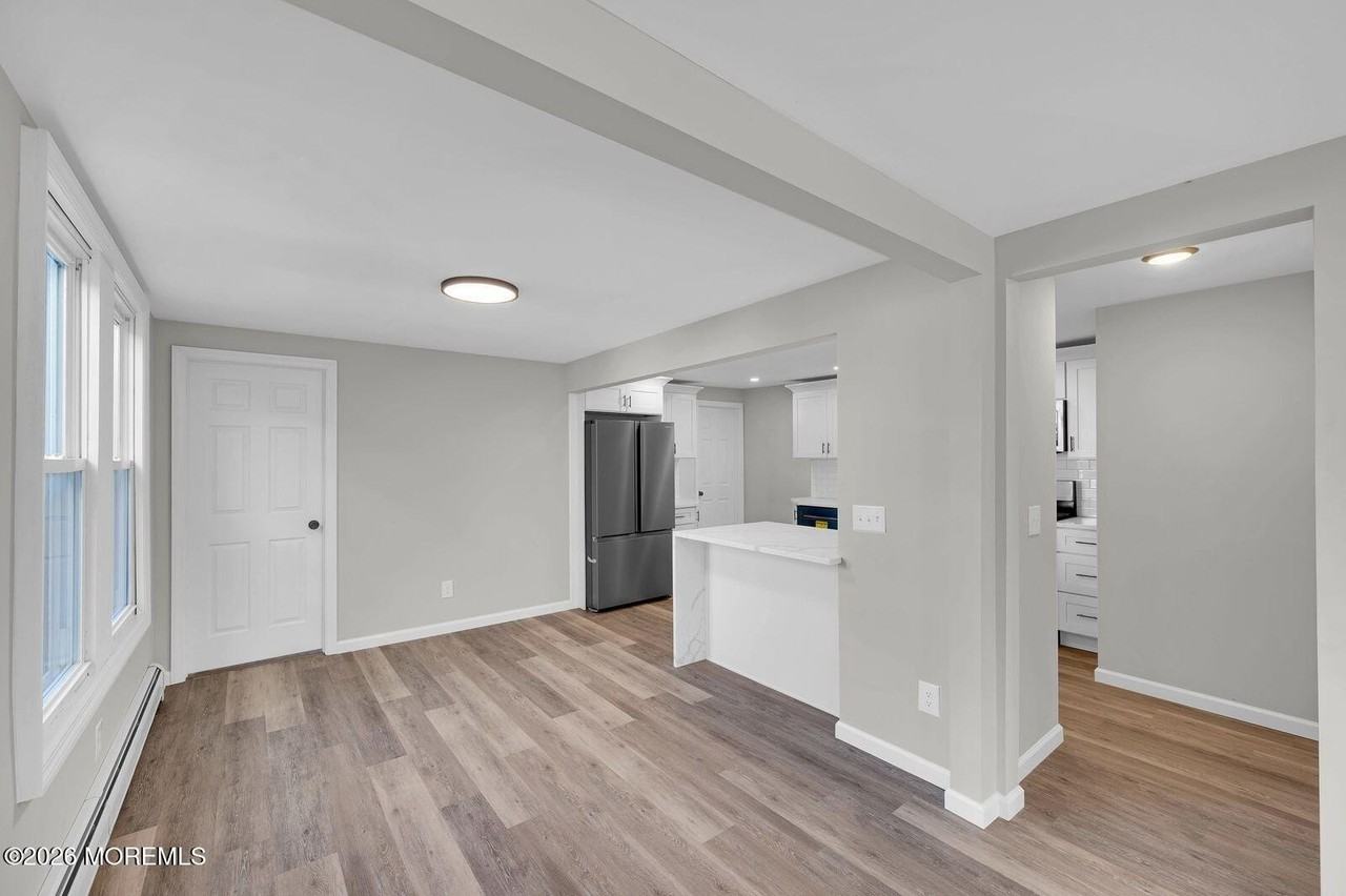 3 Monmouth Ave - Photo 6 of 32