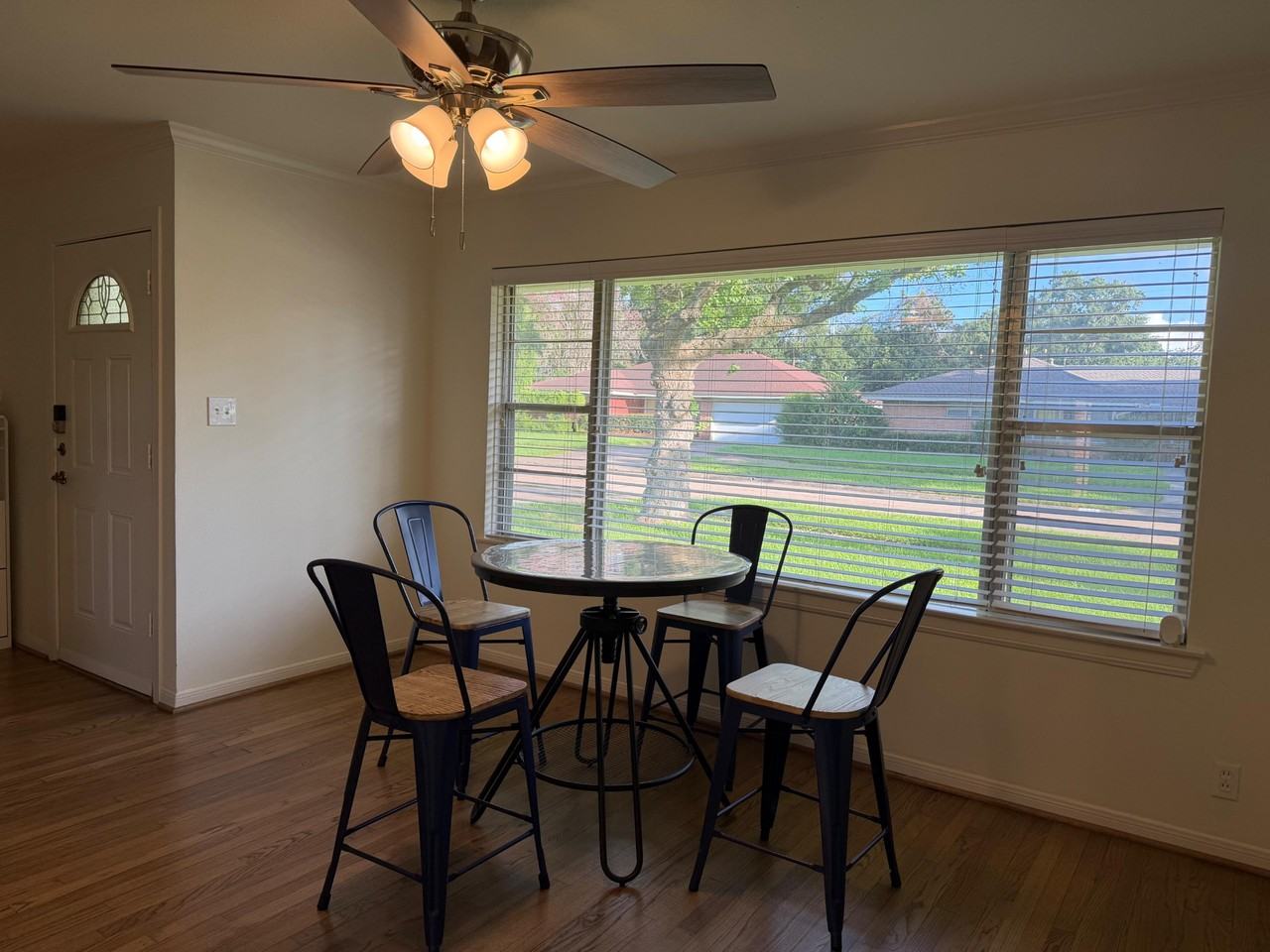 Saxon Dr - Photo 4 of 18