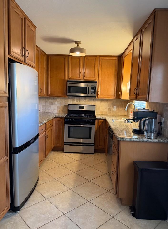 Saxon Dr - Photo 6 of 18