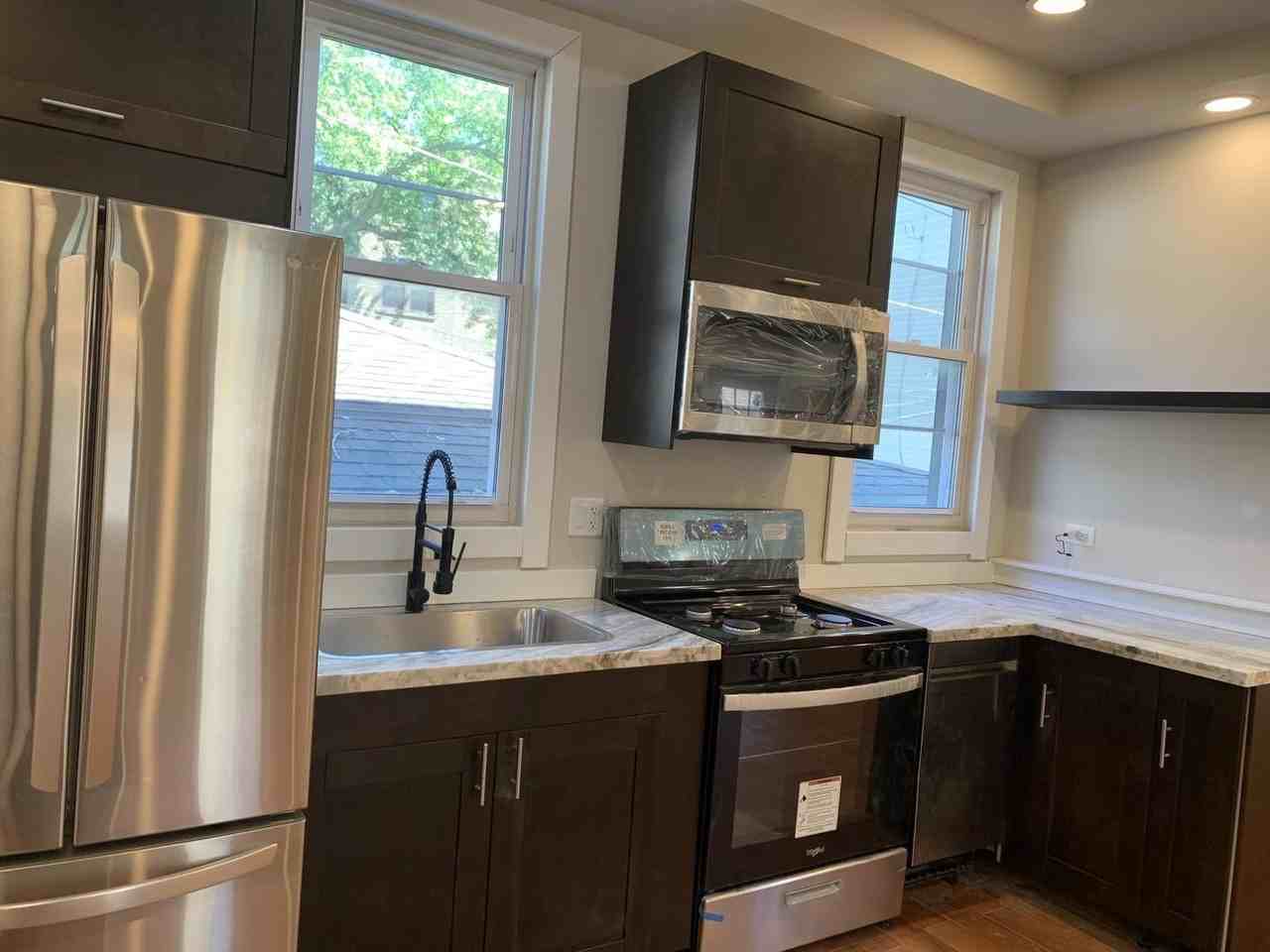 2418 N Washtenaw Ave #2418 - Photo 2 of 22