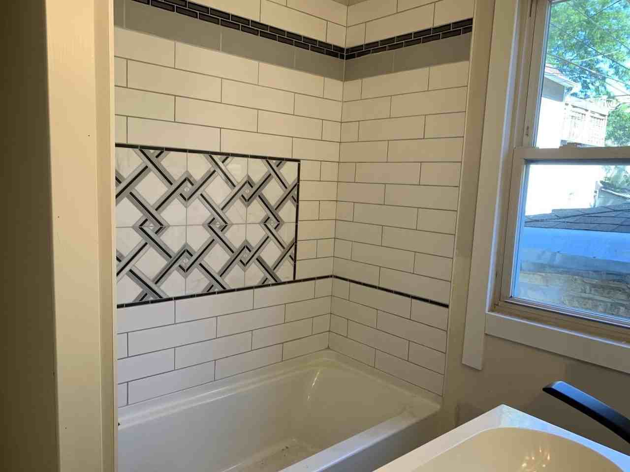 2418 N Washtenaw Ave #2418 - Photo 6 of 22