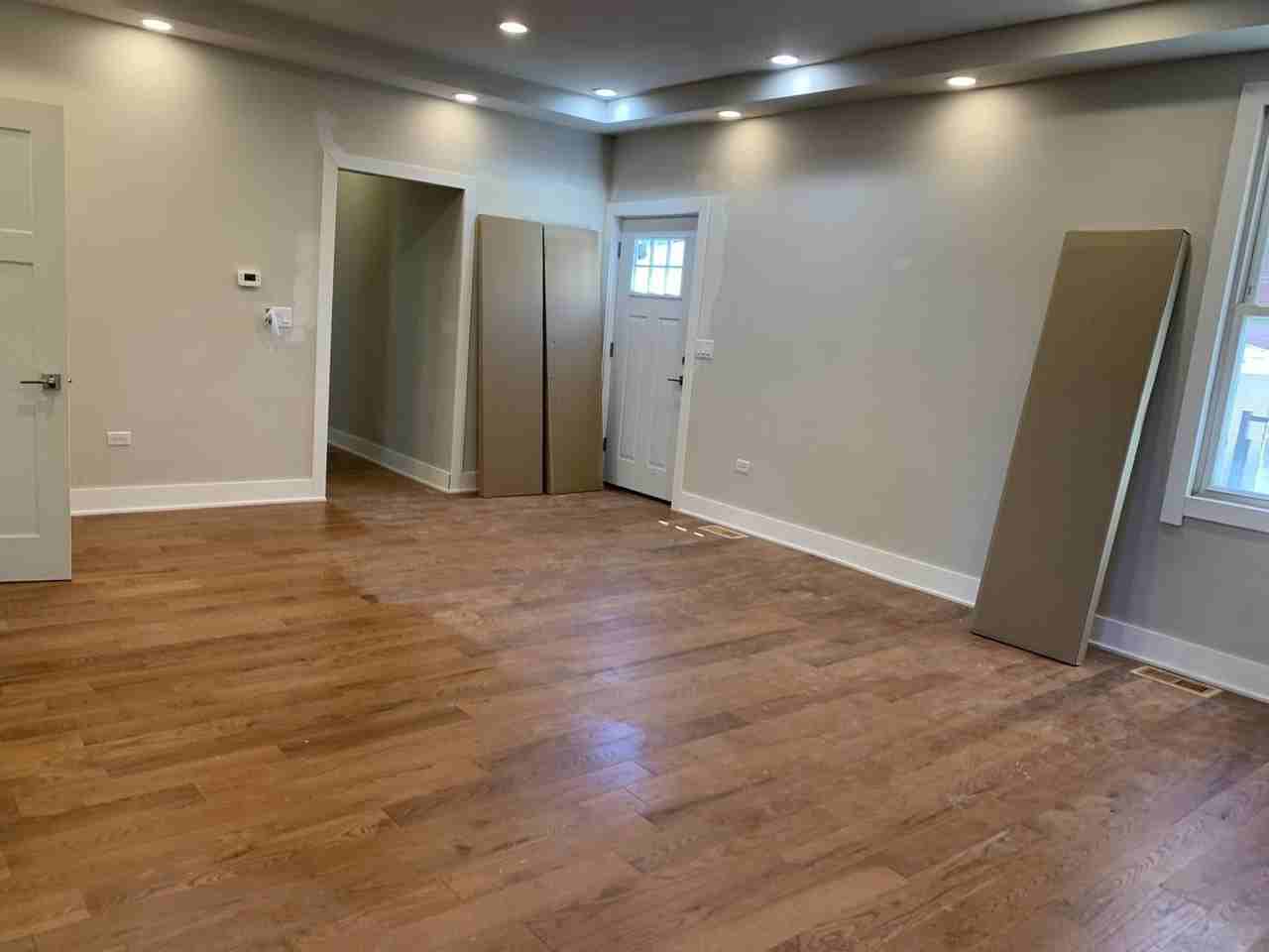 2418 N Washtenaw Ave #2418 - Photo 7 of 22