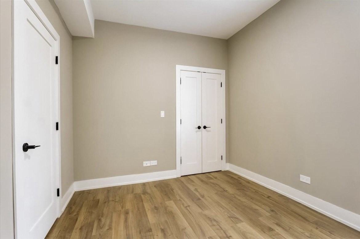 3001 N Sawyer Ave #1E - Photo 7 of 17