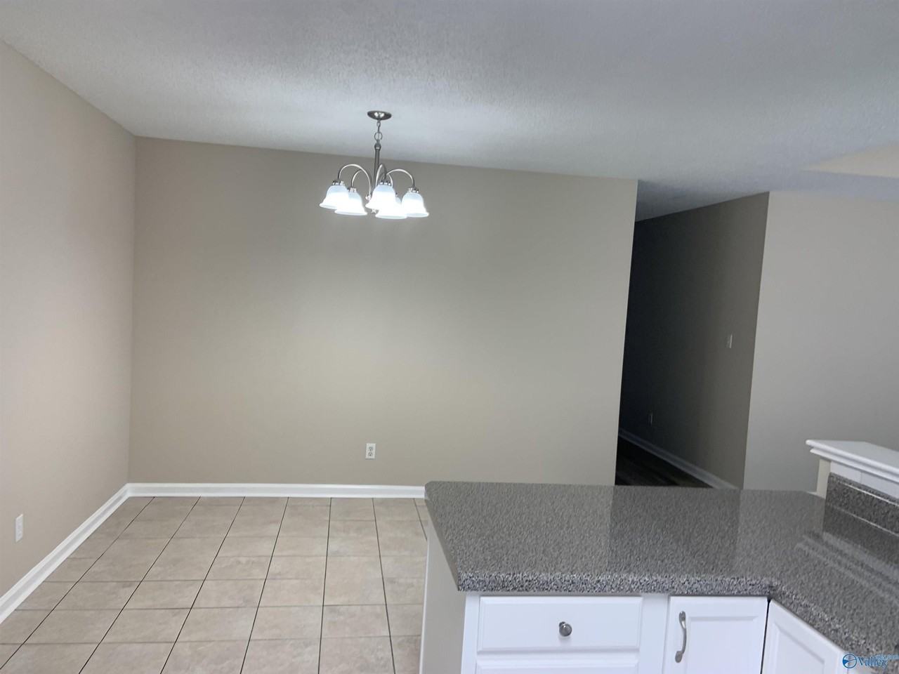 2721 Columns Way Sw - Photo 4 of 8