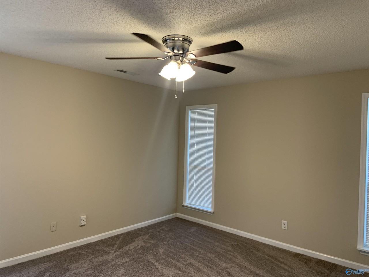 2721 Columns Way Sw - Photo 5 of 8