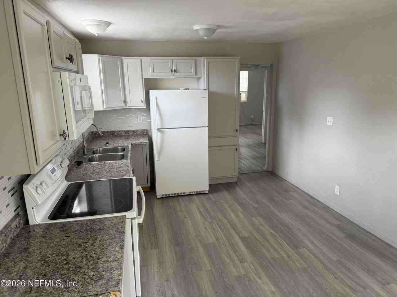 5659 Ansley St - Photo 3 of 14