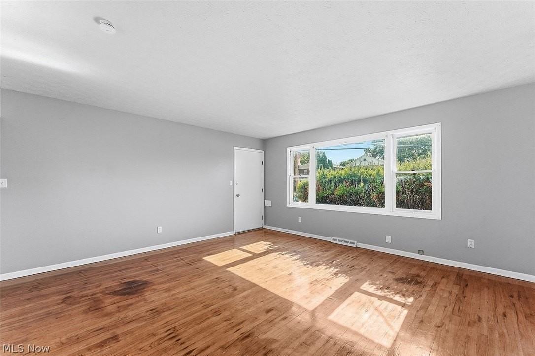 473 E 222nd St #473DN - Photo 4 of 22