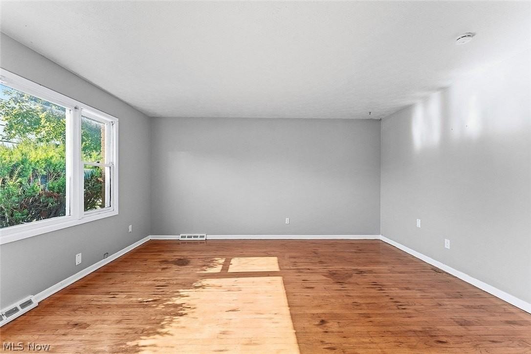 473 E 222nd St #473DN - Photo 5 of 22