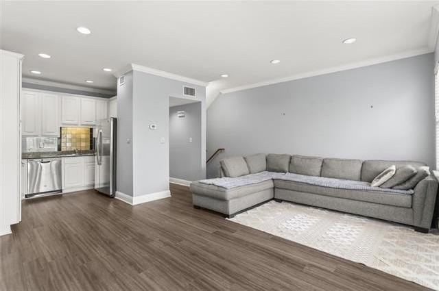 1436 Lake Ave #C - Photo 5 of 22