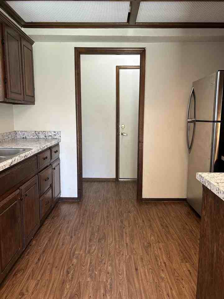 214 Falcon Ct #1 - Photo 7 of 29