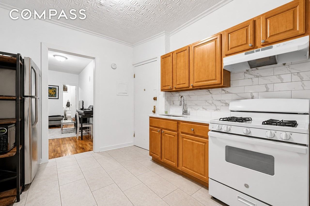 241 Mulberry St #5 - Photo 4 of 5