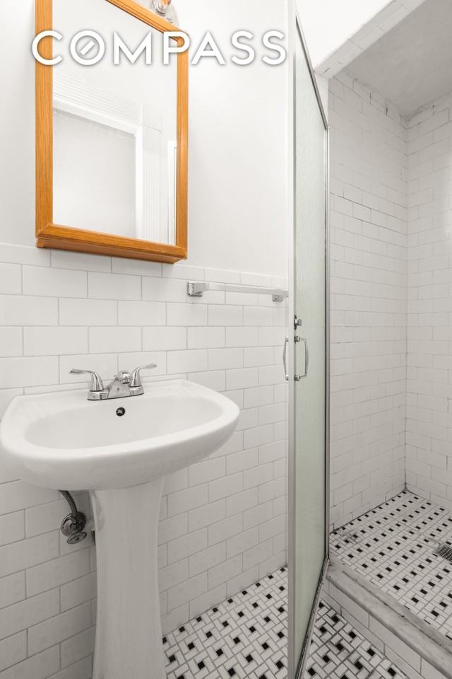 96 Java St #4L - Photo 5 of 5