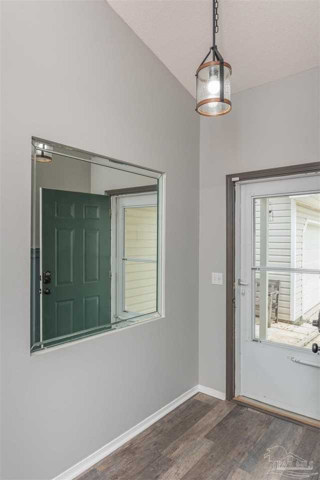 617 Hanley Downs Dr - Photo 3 of 25