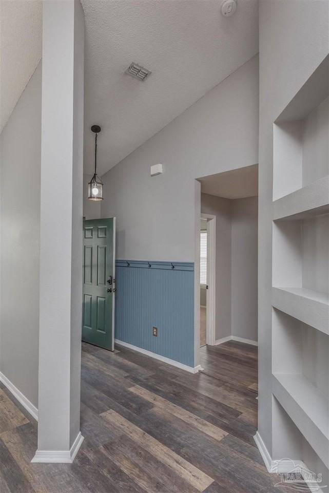 617 Hanley Downs Dr - Photo 5 of 25
