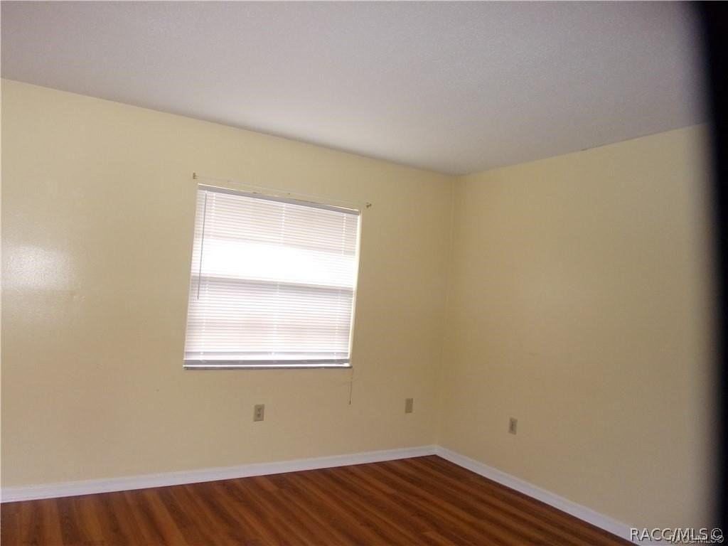 607 Edgewood Ave - Photo 7 of 10
