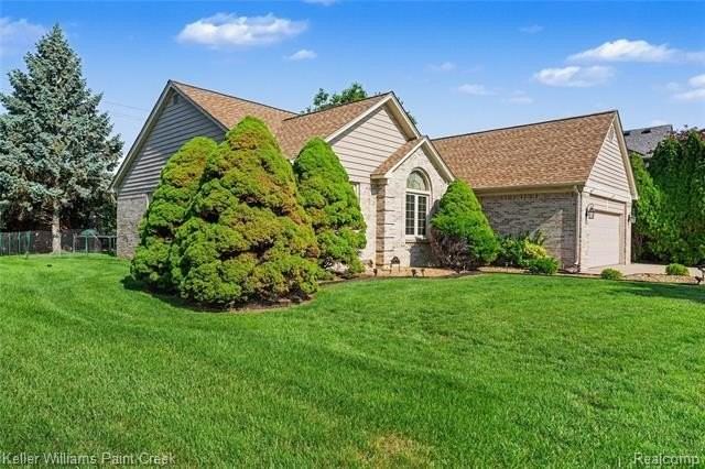 34335 Heartsworth Ln - Photo 2 of 30