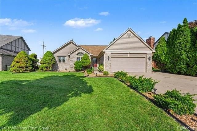 34335 Heartsworth Ln - Photo 3 of 30