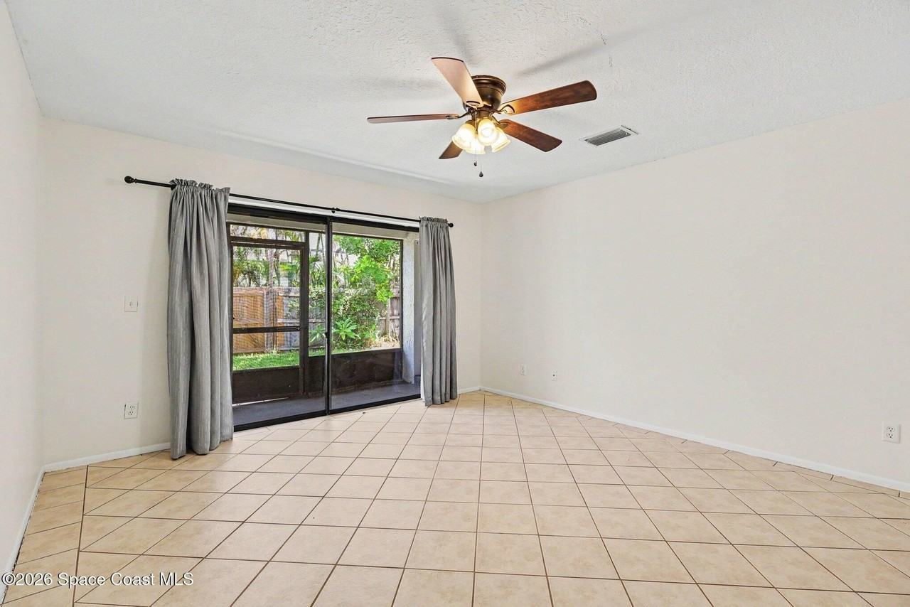 1032 Mary Joye Ave - Photo 6 of 15