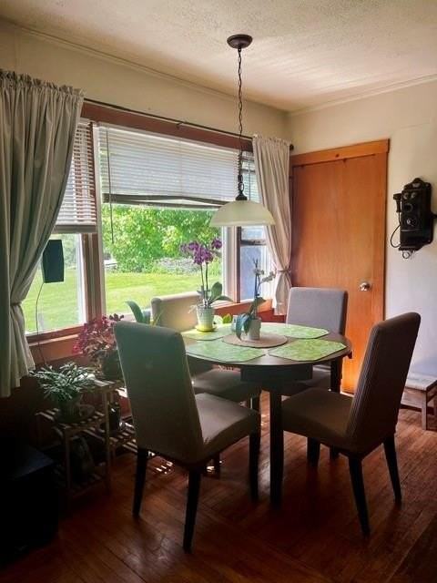 47 Sherman Ave - Photo 4 of 9