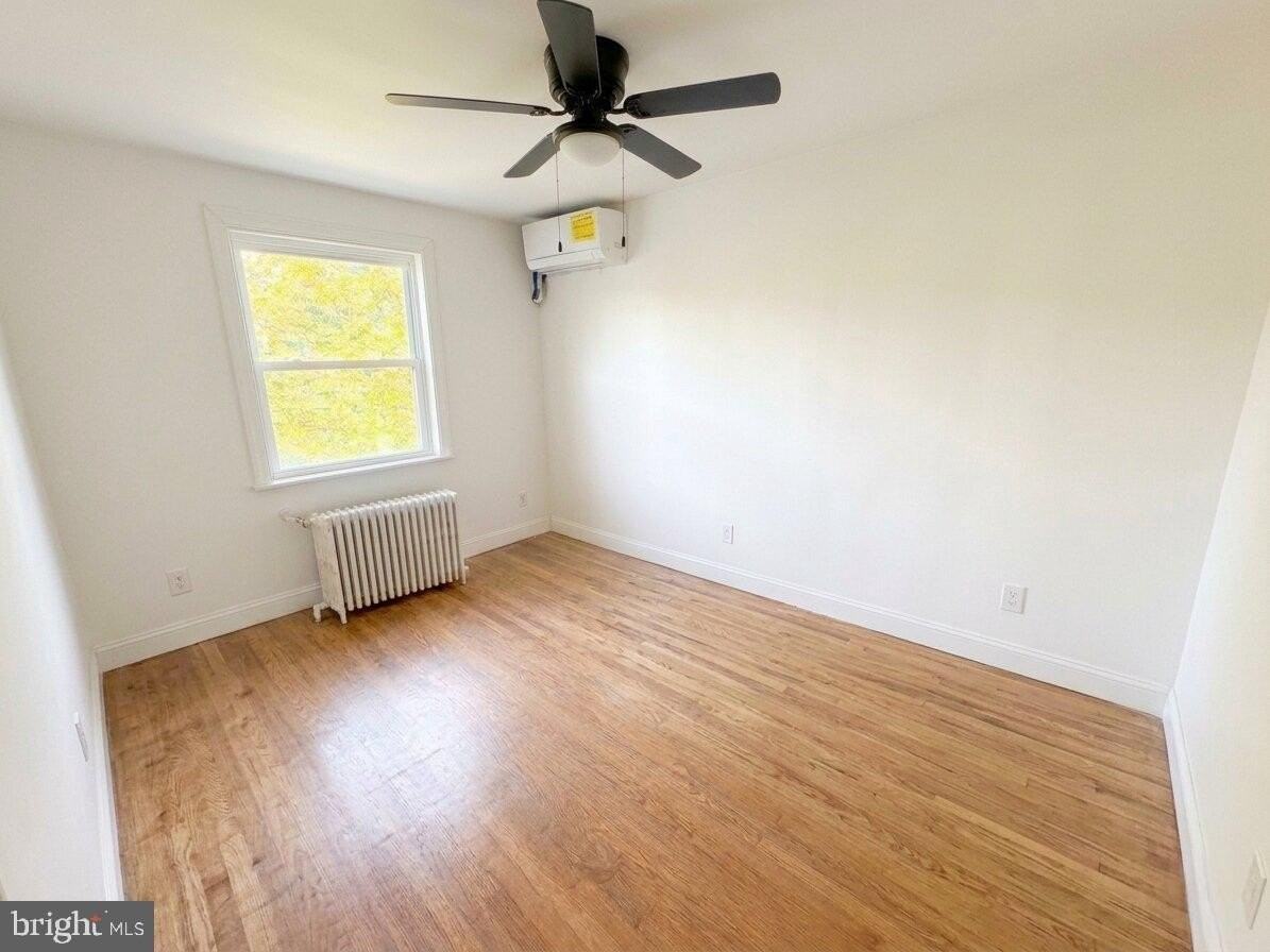 1835 Corcoran St Ne - Photo 6 of 12