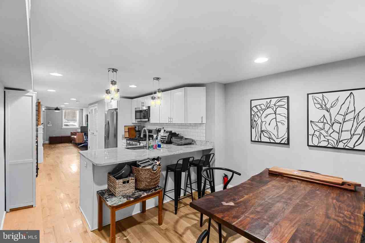 601 S Rose St - Photo 3 of 39