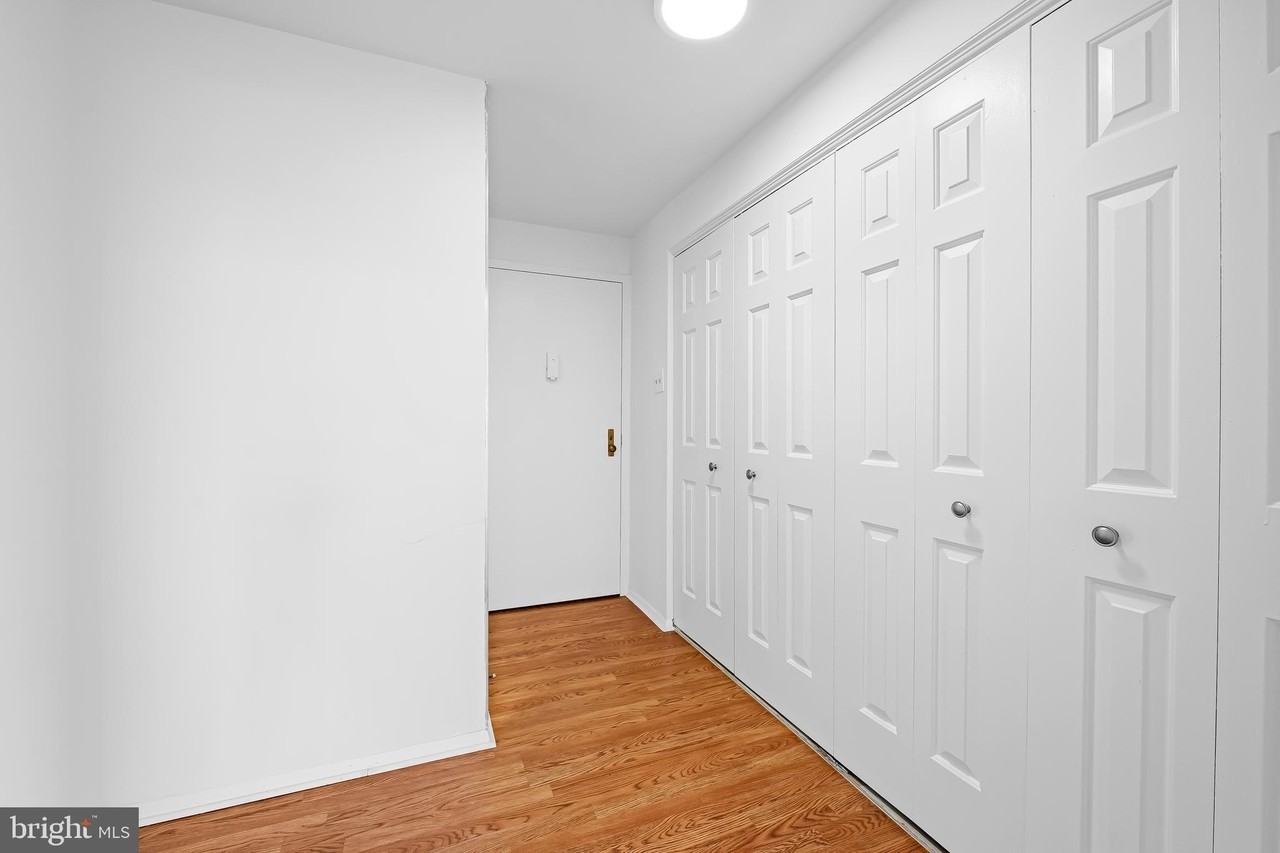 28 Allegheny Ave #1608 - Photo 6 of 31