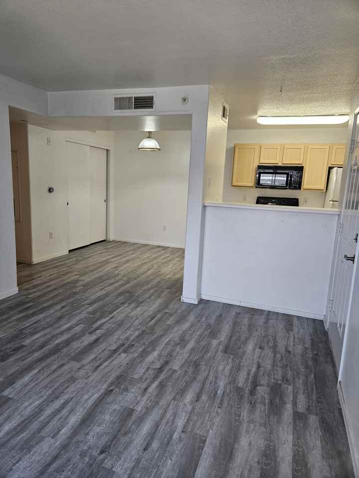 Seven Hills Dr - 950 U3011 #1 - Photo 2 of 6