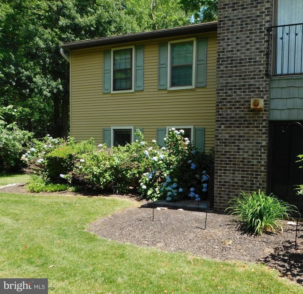 87A W Bluebell Ln - Photo 2 of 12