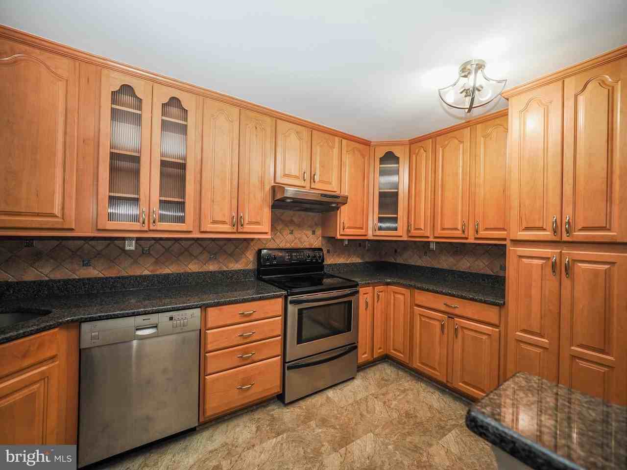 16012 Beacon Hill Dr - Photo 6 of 20