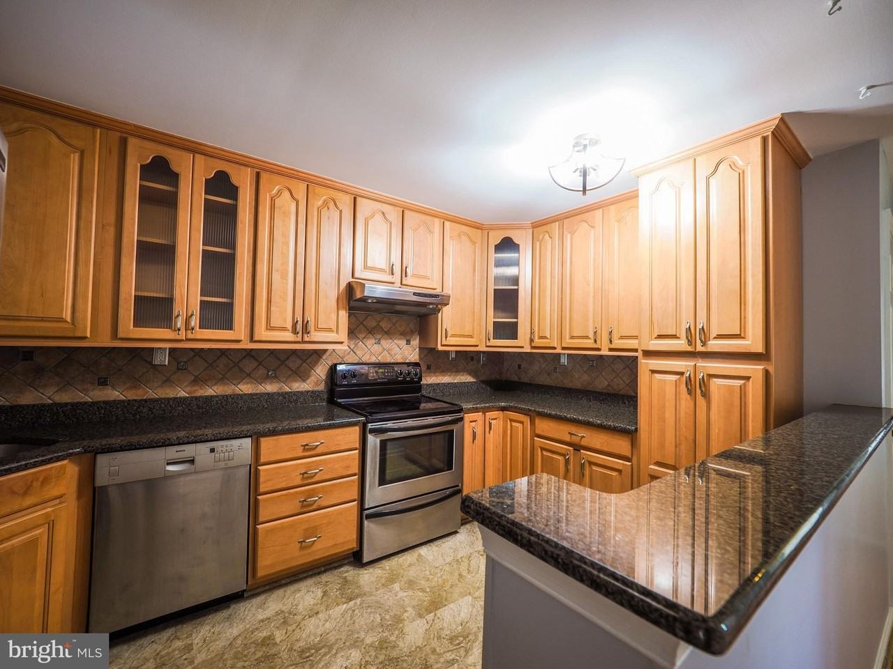 16012 Beacon Hill Dr - Photo 7 of 20