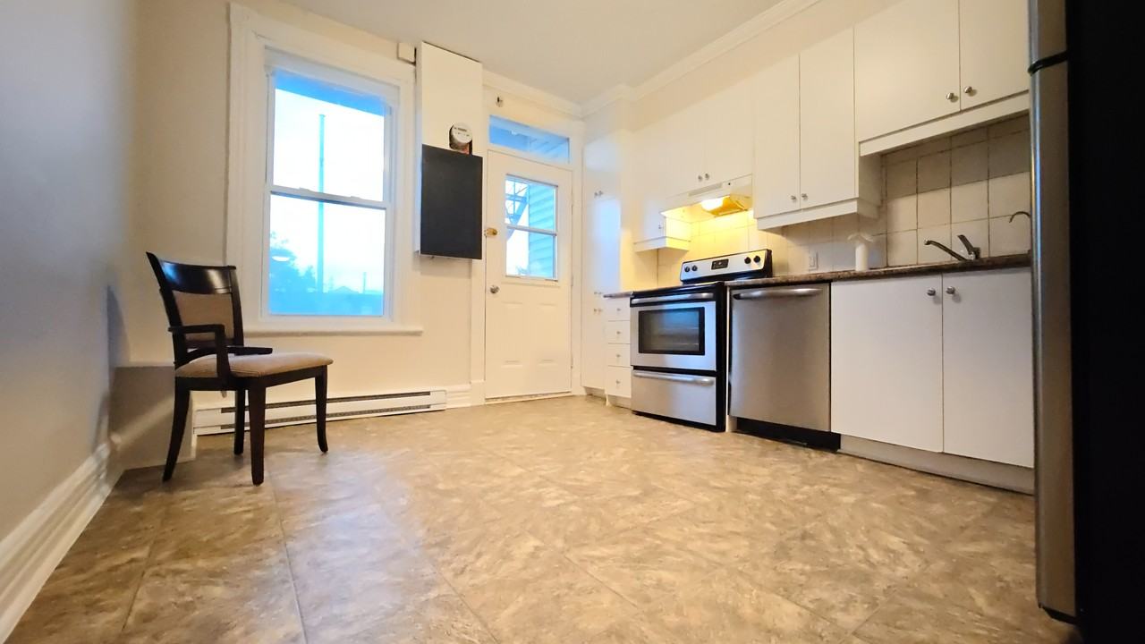 3610 Rue de Verdun - Photo 2 of 12