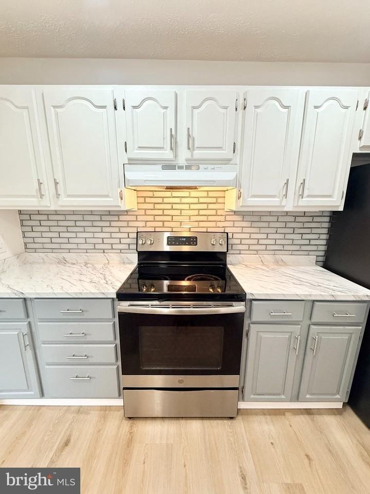 30 Ursinus Ave - Photo 6 of 35