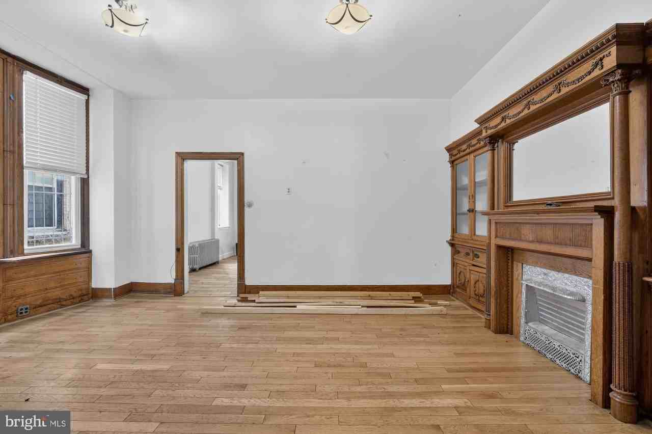 4011 Pine St - Photo 2 of 49