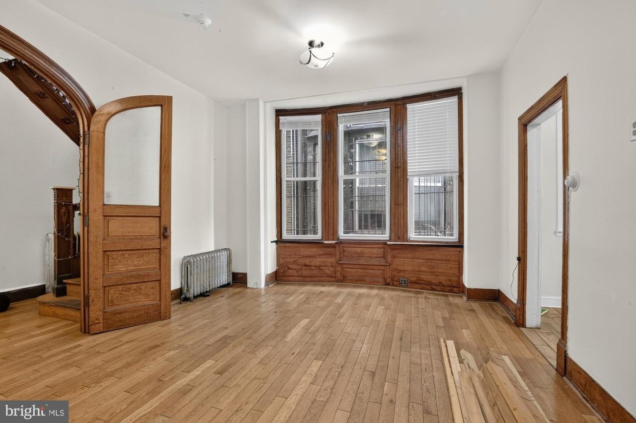 4011 Pine St - Photo 5 of 49