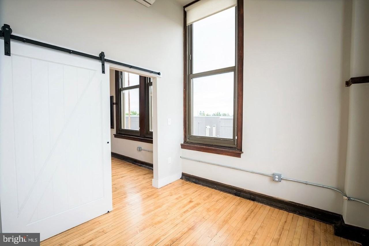 1300 S 19th St #101 - Photo 4 of 17