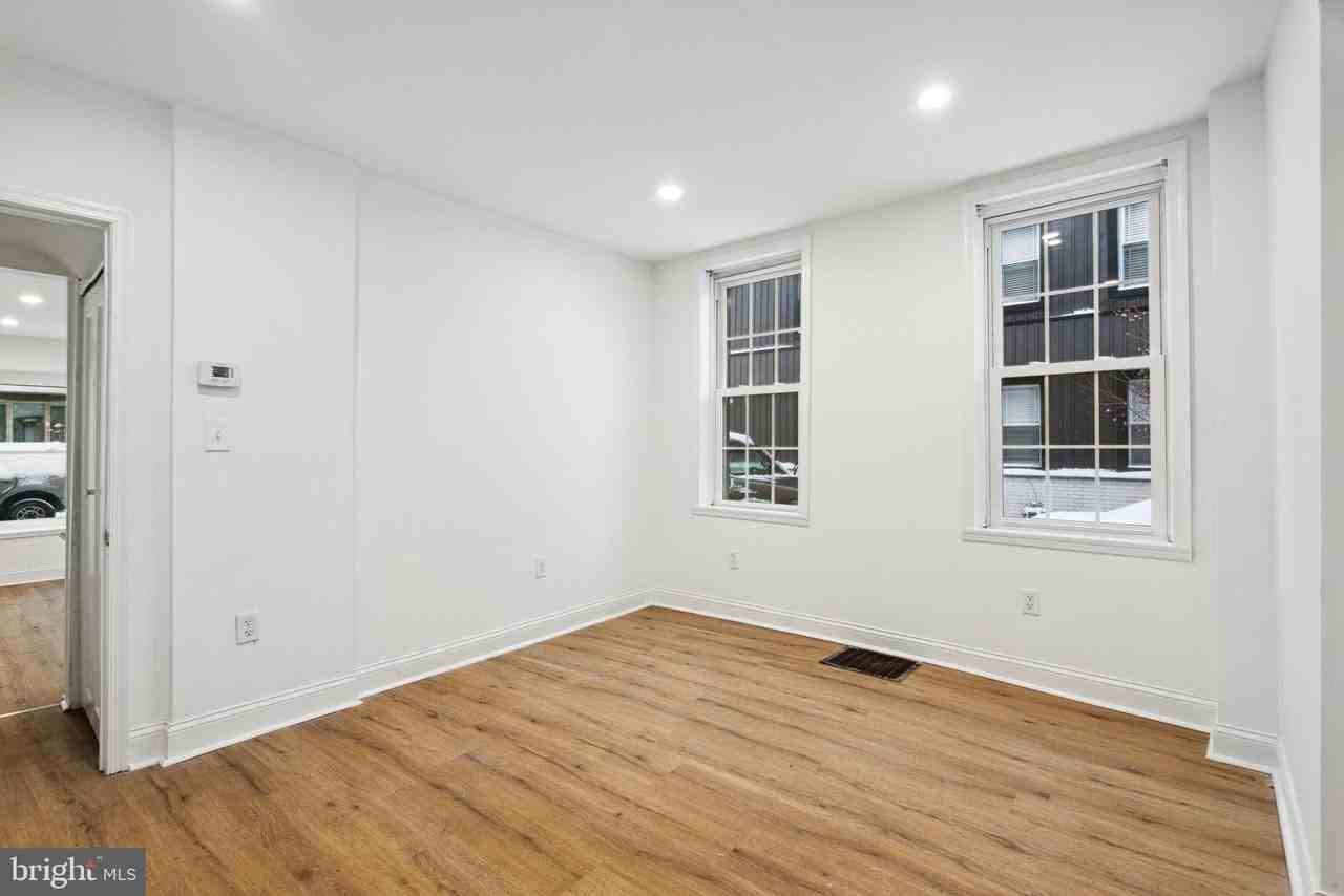 1821 Memphis St #1 - Photo 5 of 11