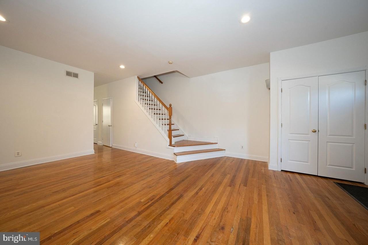 2822 Ogden St #A - Photo 4 of 32