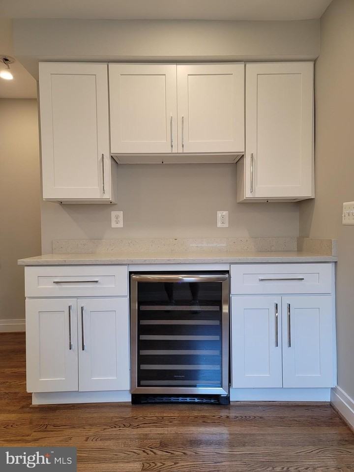 103 Ashby St - Photo 6 of 33