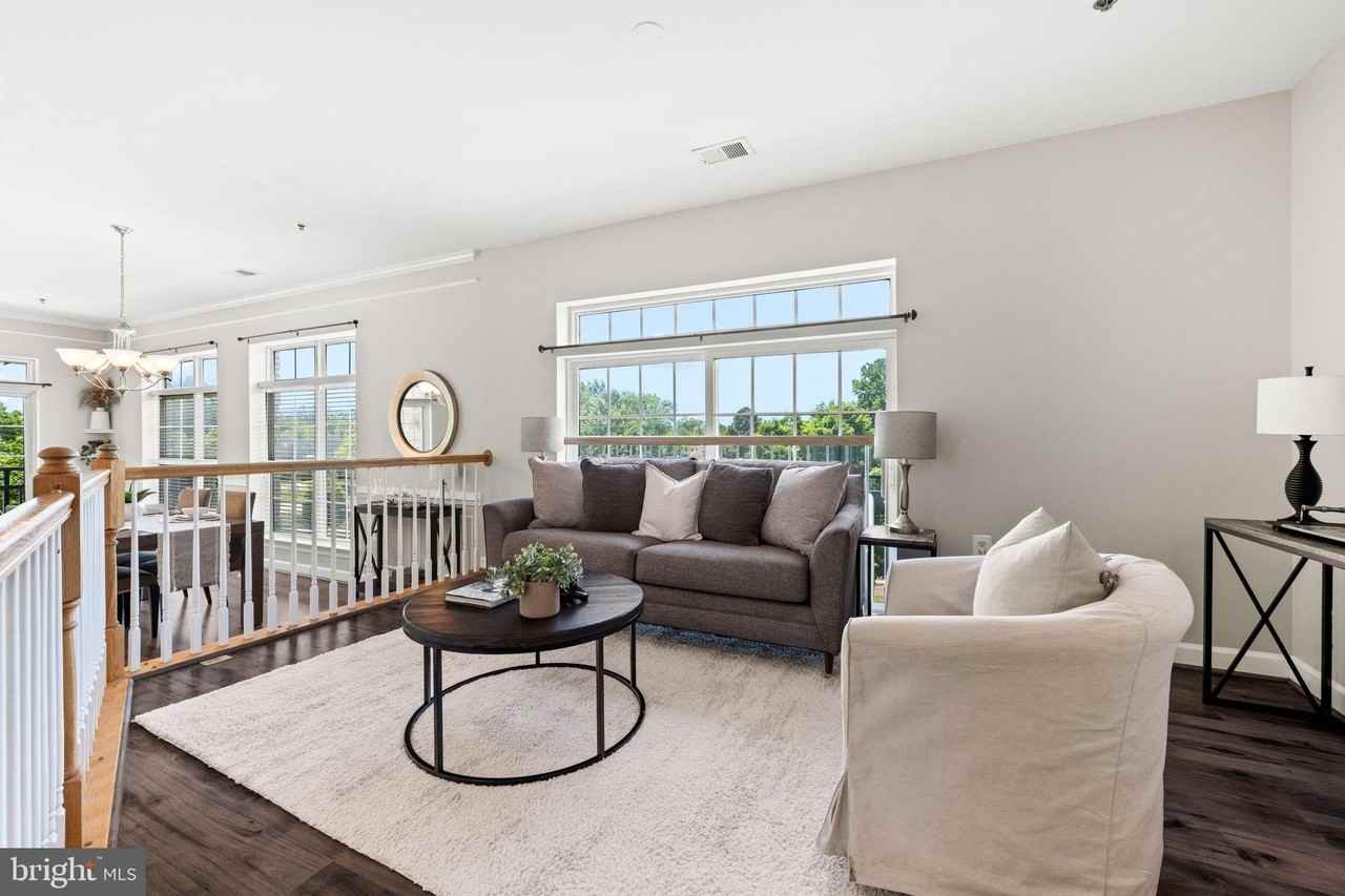 810 Belmont Bay Dr #201 - Photo 4 of 43