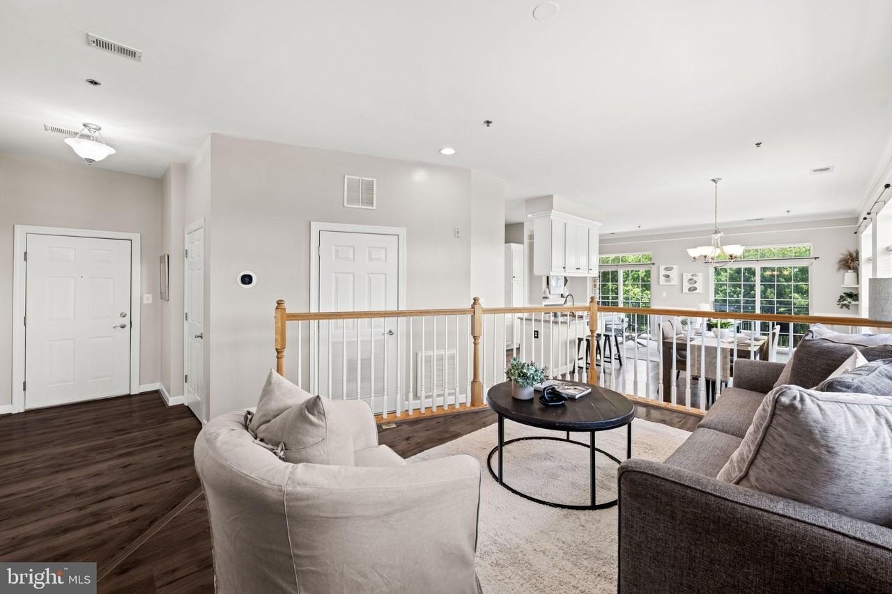 810 Belmont Bay Dr #201 - Photo 6 of 43