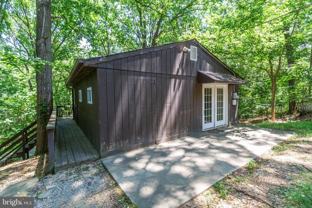 160 Greenwood Rd #B - Photo 1 of 1