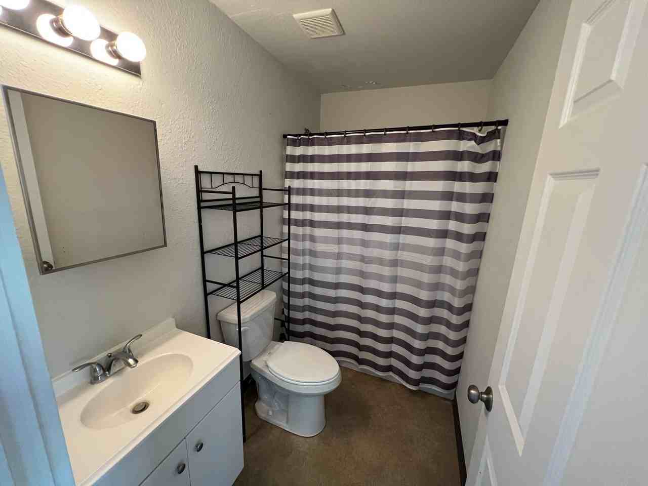 204 2nd Street Southeast- HC - 4 #4 - Photo 5 of 6