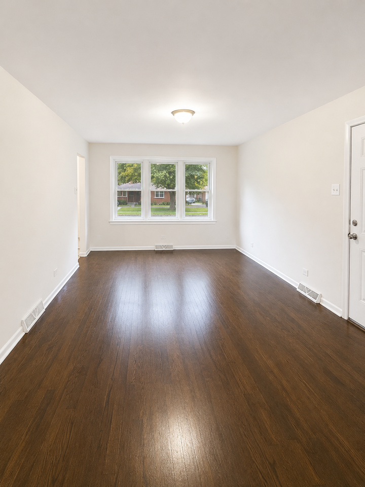 14429 Sanderson Ave #1 - Photo 4 of 10