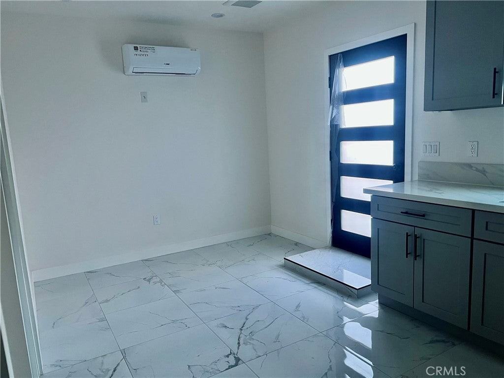 10451 Marklein Ave - Photo 3 of 7