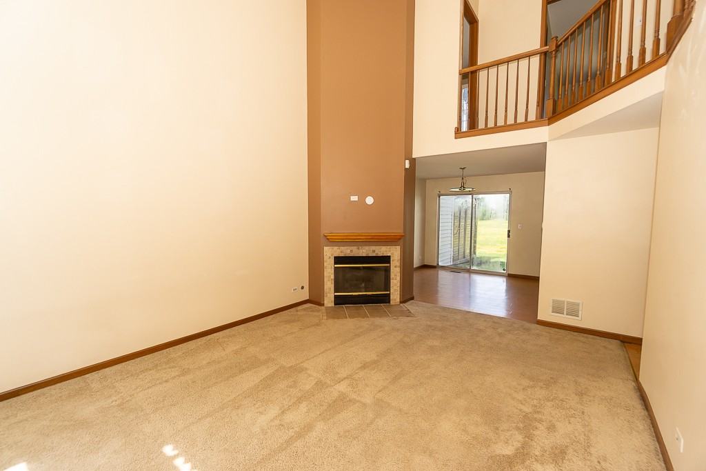 1174 Longford Rd - Photo 2 of 25