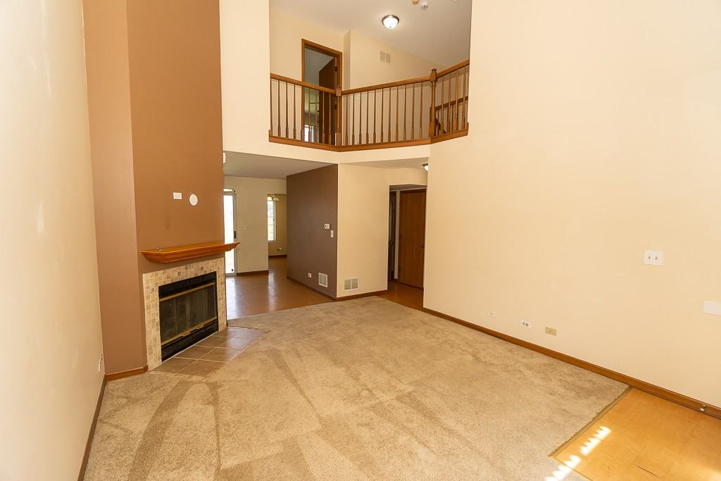 1174 Longford Rd - Photo 3 of 25